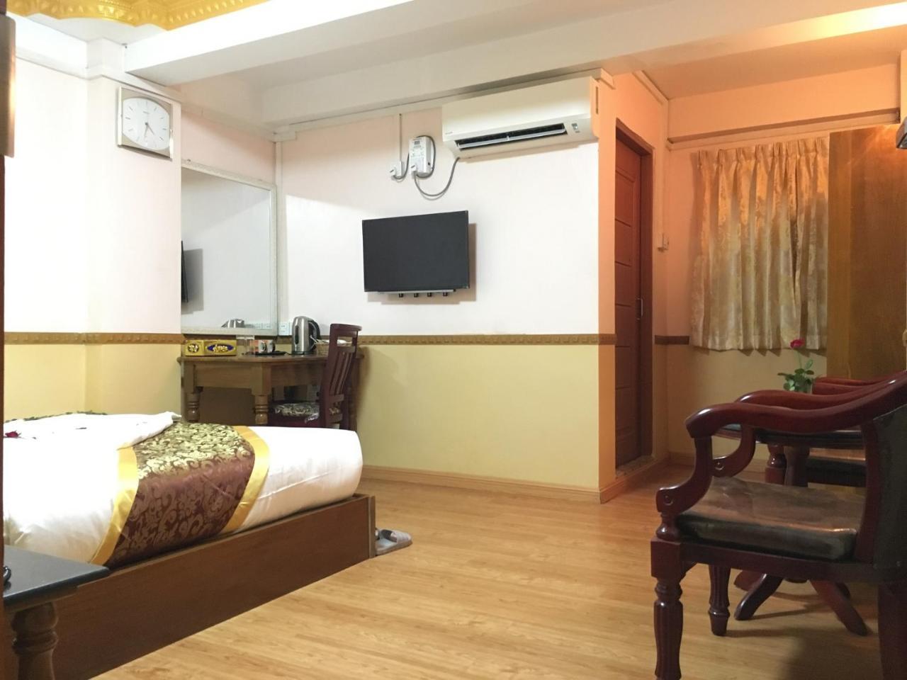 C & Y Hotel Yangon Eksteriør bilde