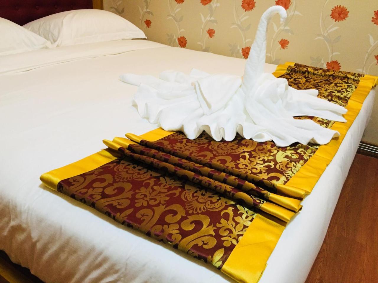 C & Y Hotel Yangon Eksteriør bilde